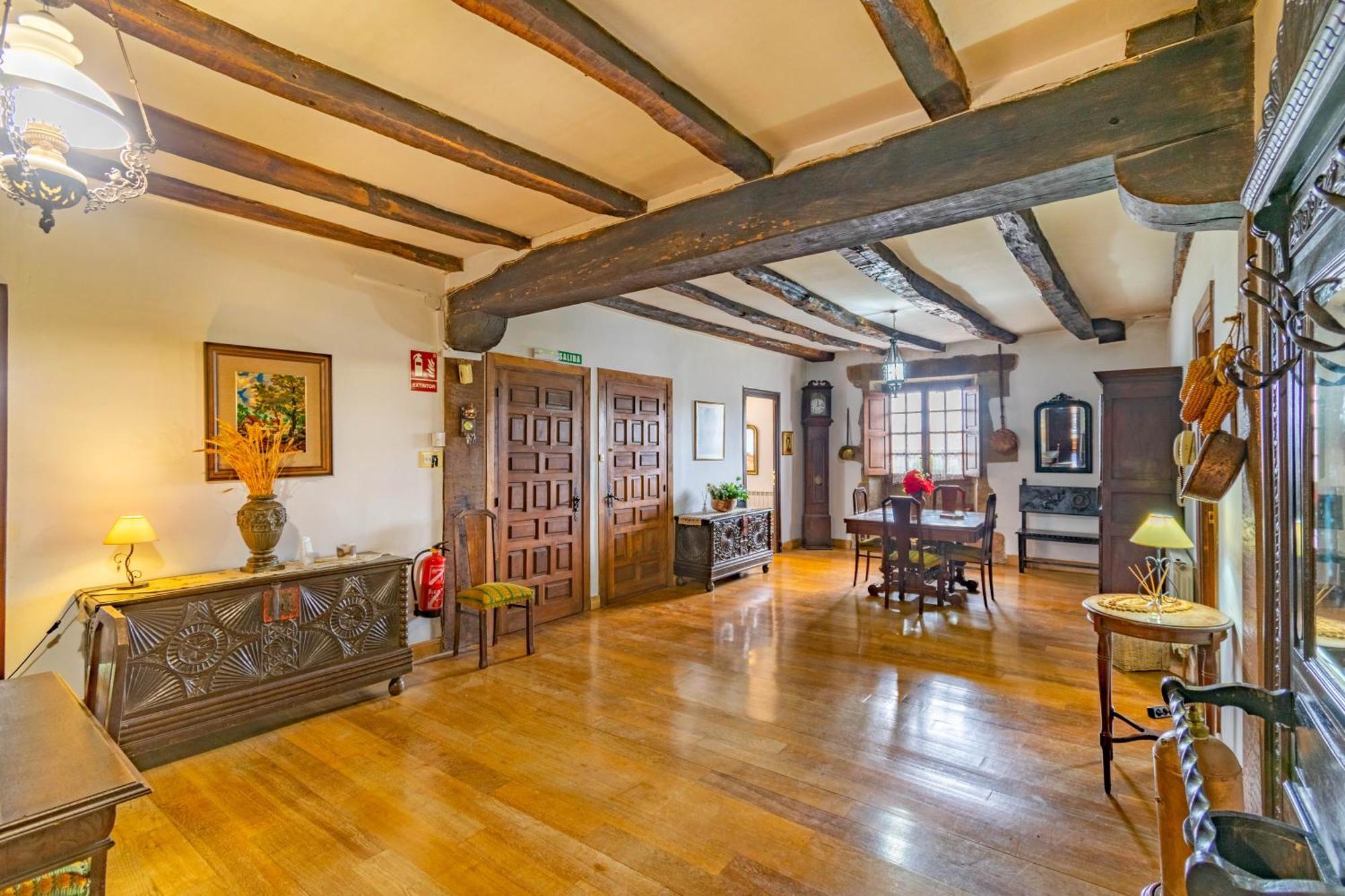 Casa Rural Arotzenia, Hogar Rustico En Pleno Valle De La Ulzama Lizaso Buitenkant foto