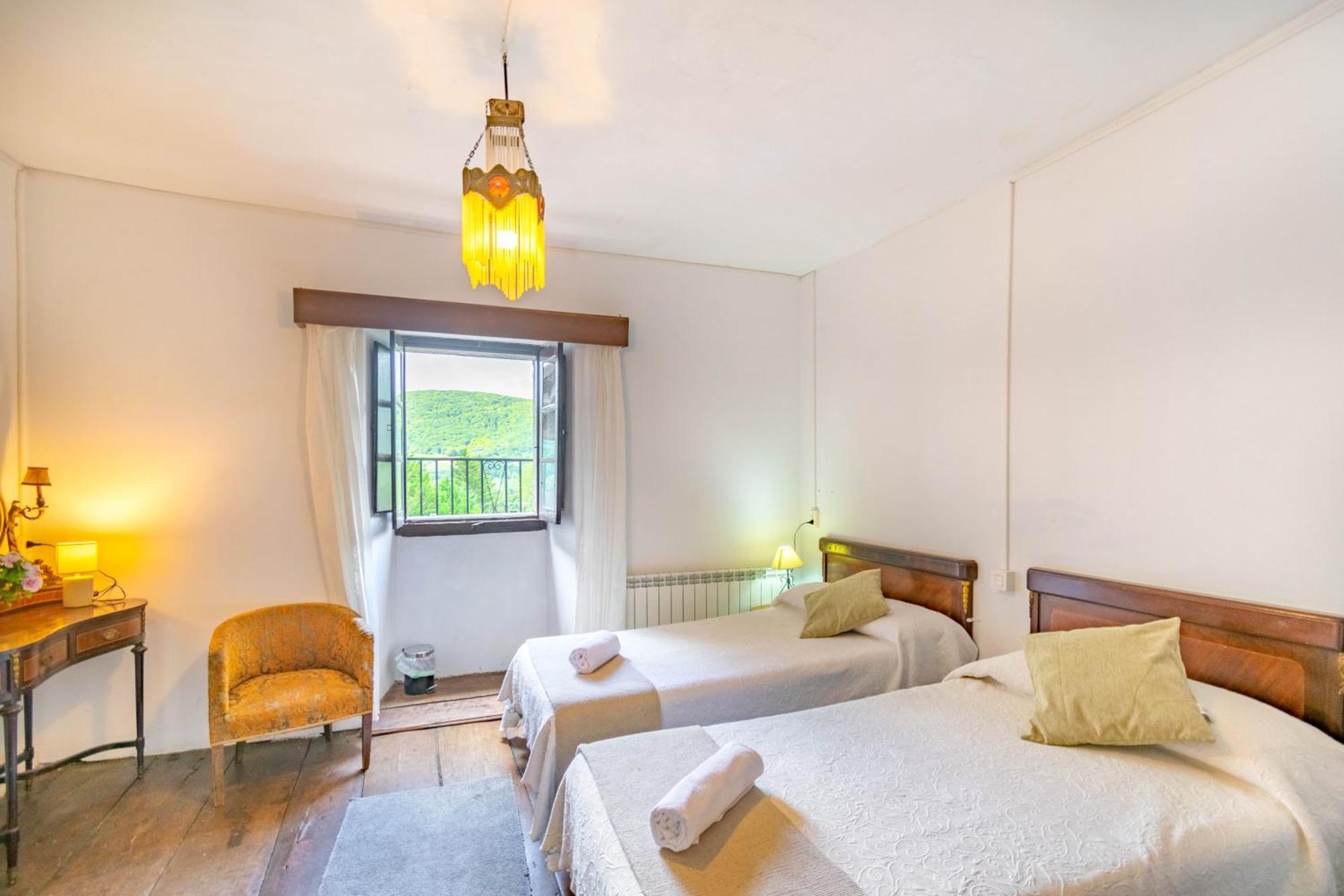 Casa Rural Arotzenia, Hogar Rustico En Pleno Valle De La Ulzama Lizaso Buitenkant foto